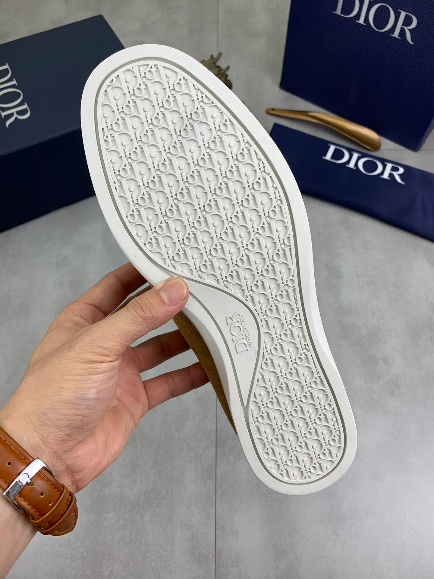 Men's shoes 💰P542 New 💰Higher version 💎💎💎Dior original 1:1 replica! Top Italian purchasing agent! Men's business casual leather shoes, original imported calfskin upper, ultimate texture, gentleman style, imported water-dyed cowhide inside, top-quality original Italian rubber outsole, first-class workmanship, top quality! Size: 39-44 (38 45 customized) 3️⃣ colors available